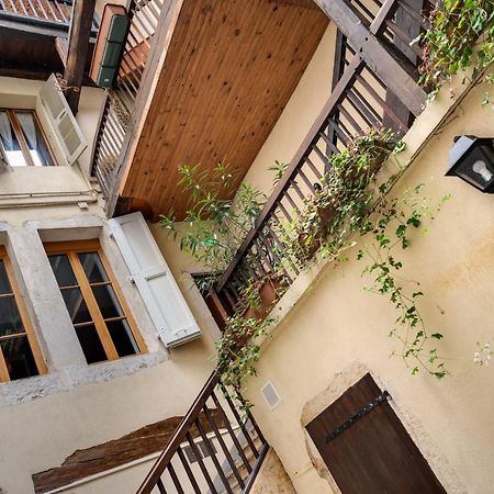 La Cour Filaterie - Suite Of 30 Sq M In The Annecy Breakfast Included מראה חיצוני תמונה