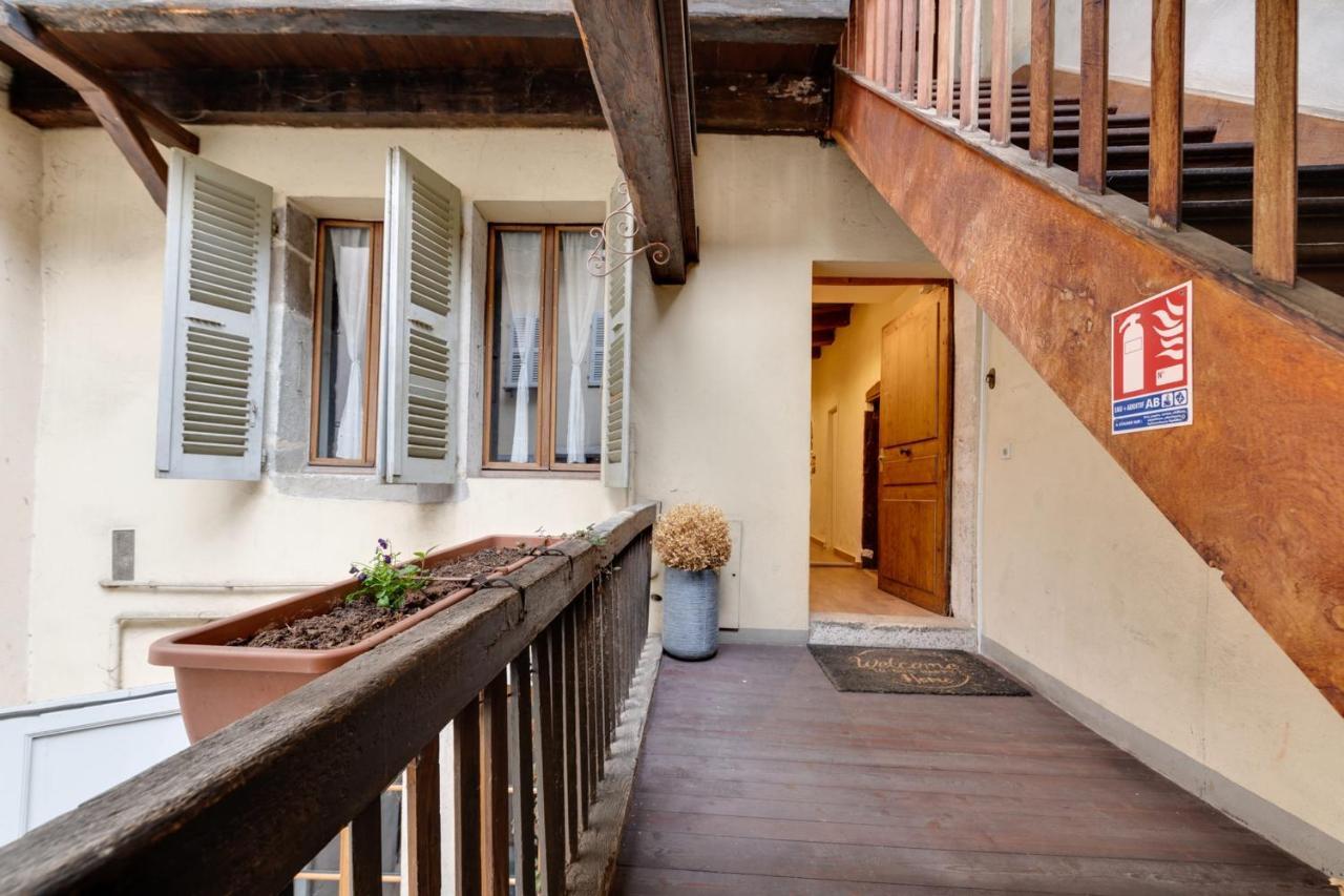 La Cour Filaterie - Suite Of 30 Sq M In The Annecy Breakfast Included מראה חיצוני תמונה